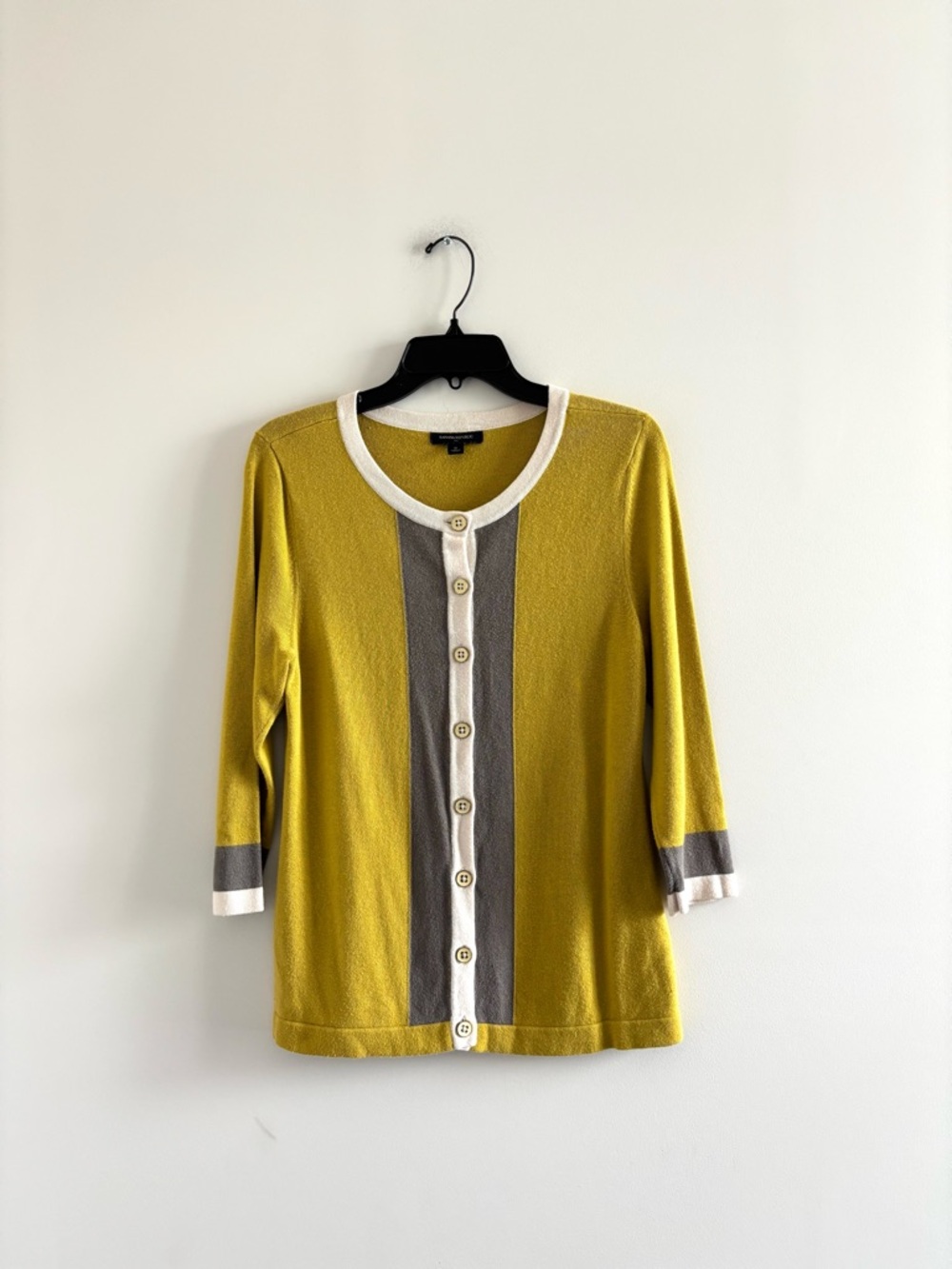 Banana Republic Cardigan Sweater Yellow Gray Women M Preppy Mod Academia Y2K 90s